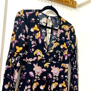 Beautiful mid dress great condition